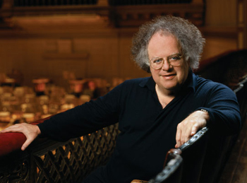 詹姆斯莱文jameslevine