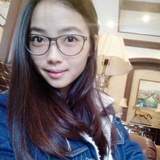 李欢依 