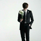 　　Jongsuk