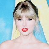 TaylorSwift