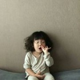 一只强迫自己的