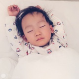 梁逸