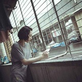 剩下自己在游玩