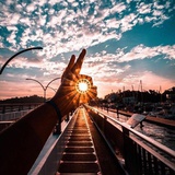 将悲伤留到明天