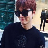 李敏镐洗车工