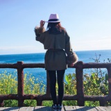 一条小鱼游吖游
