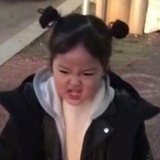 小当在唱歌