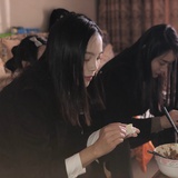 酸酸梅梅