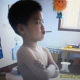 顾舟被推了一把