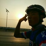 绿灯直行红灯右