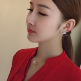 伊笑