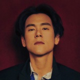忧愁的小生
