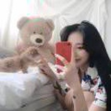 A. 婷娉 