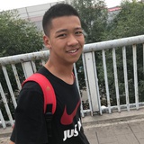 晒太阳的包子
