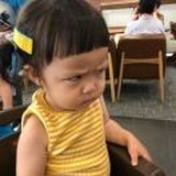 石三月。