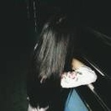 默以嫣然