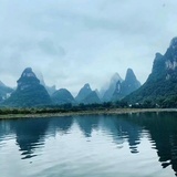 在小世界等着你