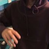 哦