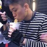 悲伤颧骨