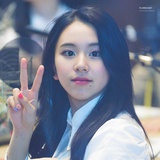 （尺v尺）