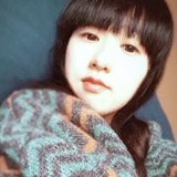 vivi保持薇笑