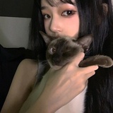 邮颗草莓