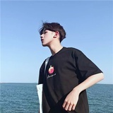 小E