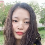 在岸边行走的鱼