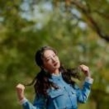 연홍
