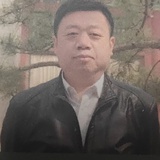 玉于斯