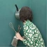 侧耳倾听