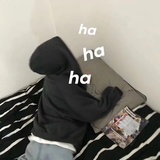 苦笑一下