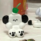 桌子上有一滩水