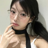 粉红蛋糕腐蟑螂