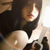拿着碗吃饭