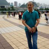 笑东