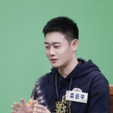 不与傻瓜论短长