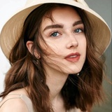 Bella