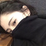 鬱小七