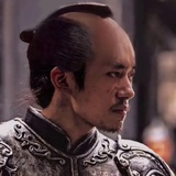 脑袋大脖子粗