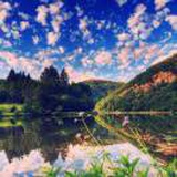 热血清流爱意长