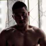 辉Aaron