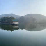 田野清泉叮咚