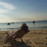 眼袋好重的年年