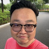 高岩Peter