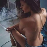 妖艳小宝贝儿