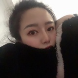 宋仲基亲亲我