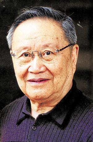 王元化  